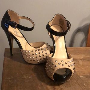 Tan & Black Studded ... Rock & Republic 😍 Heels